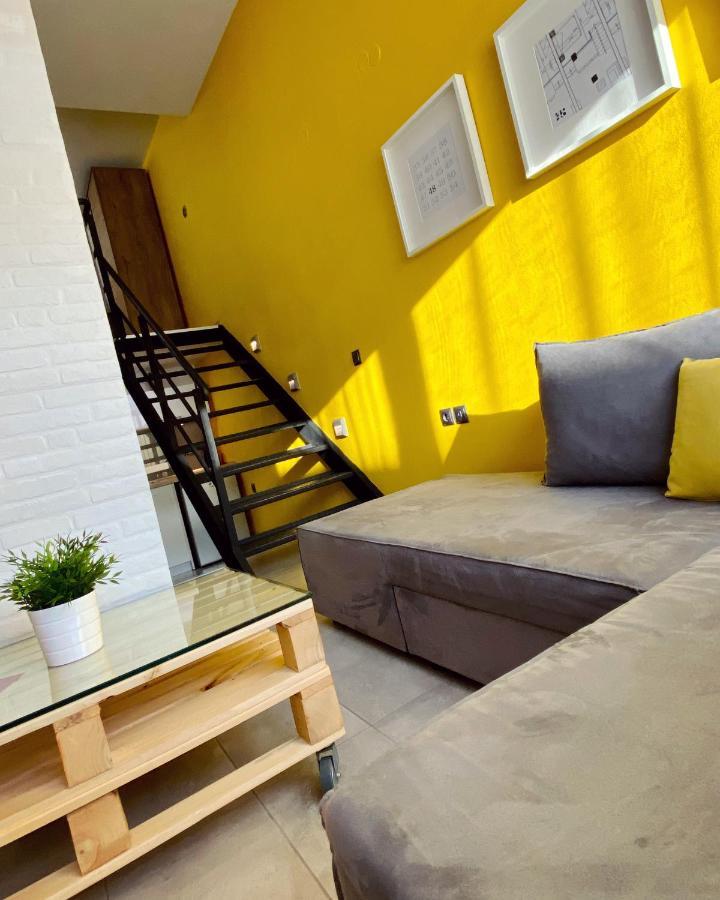 48 Downtown Lofts Daire Néa Péramos Dış mekan fotoğraf