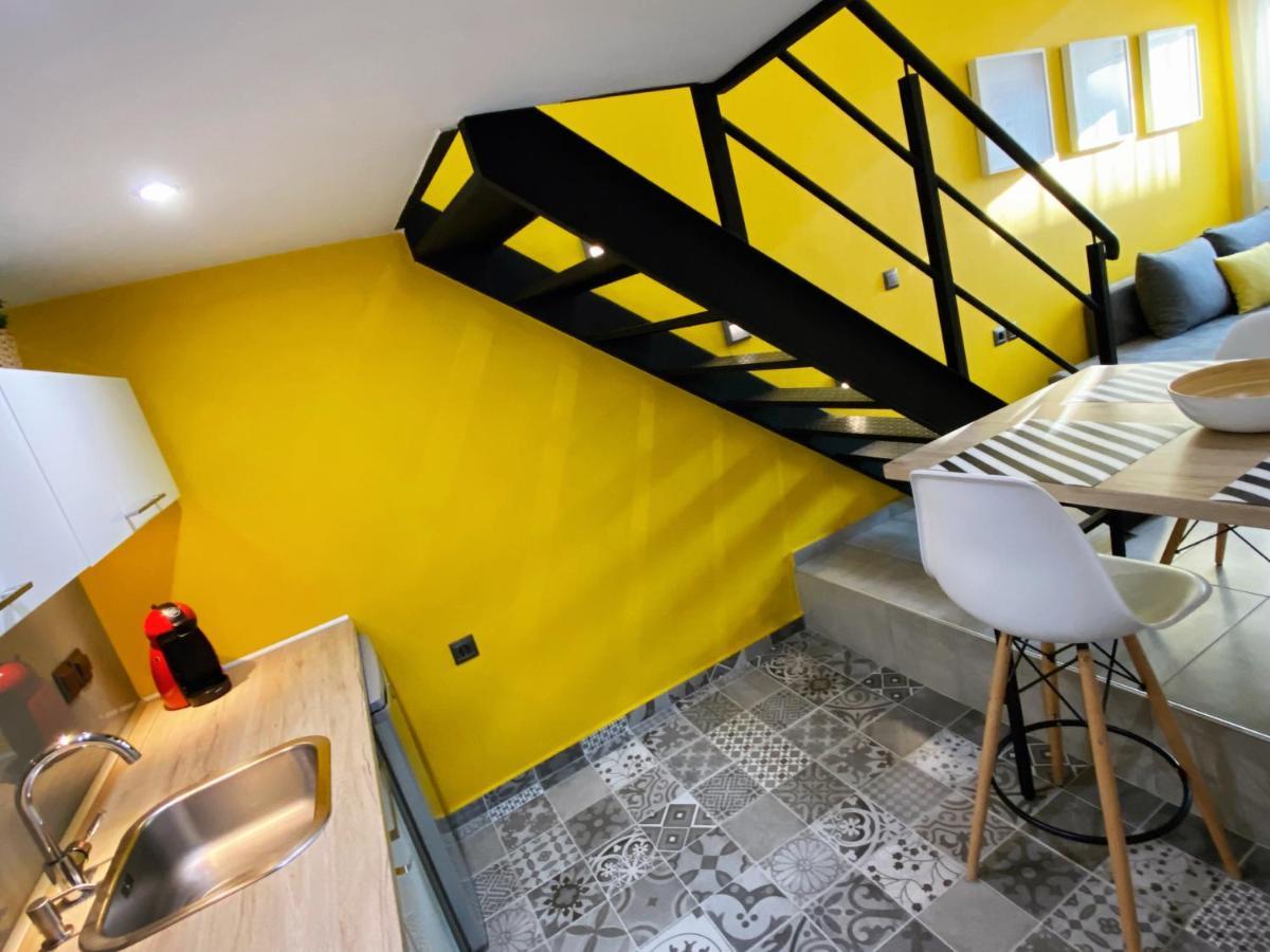 48 Downtown Lofts Daire Néa Péramos Dış mekan fotoğraf