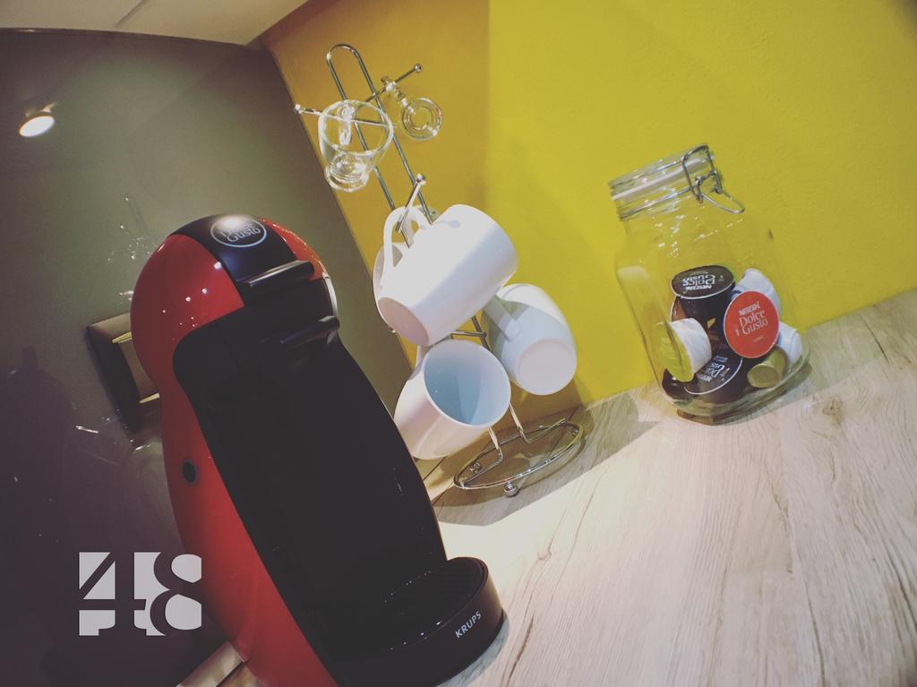 48 Downtown Lofts Daire Néa Péramos Dış mekan fotoğraf