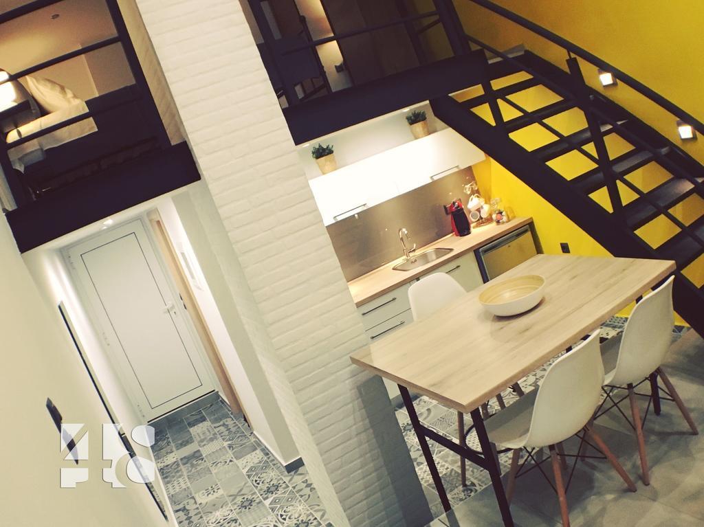 48 Downtown Lofts Daire Néa Péramos Dış mekan fotoğraf