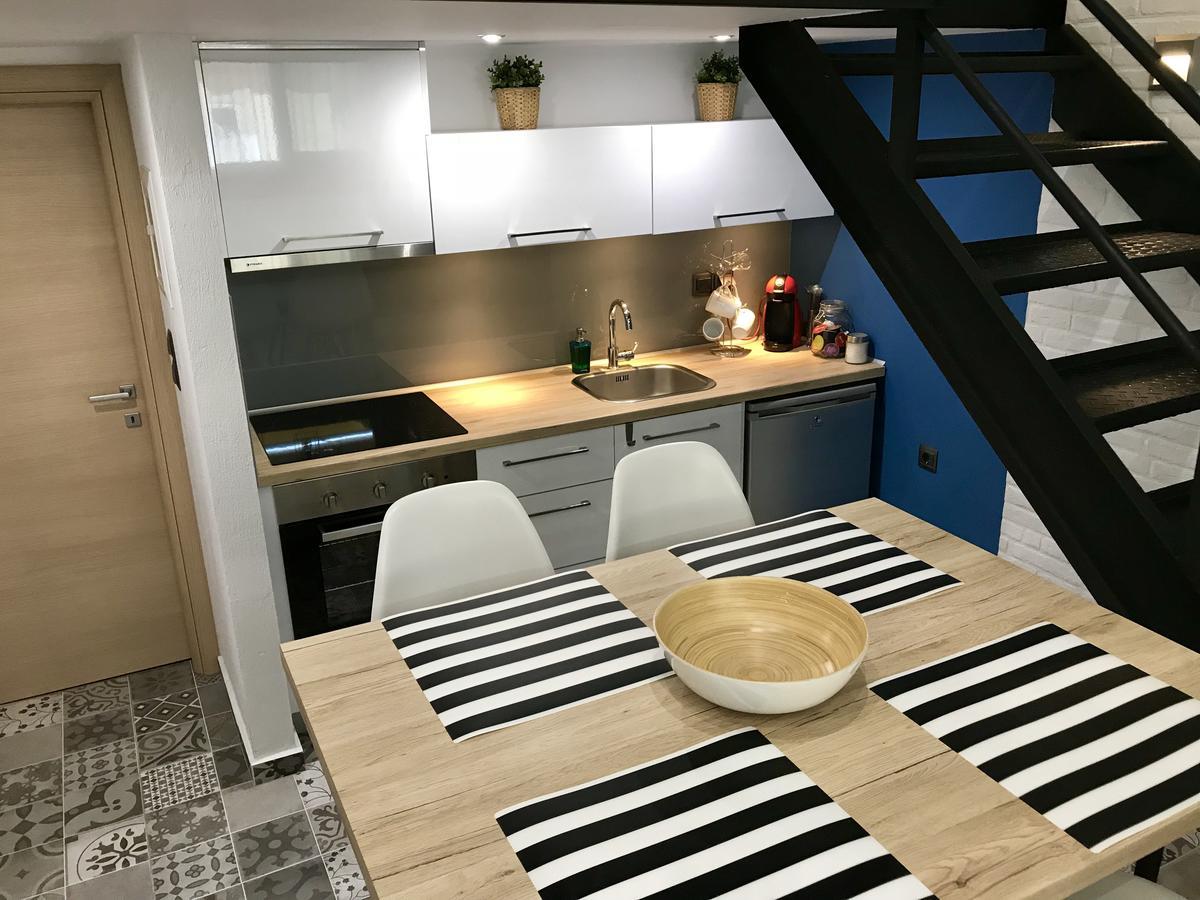 48 Downtown Lofts Daire Néa Péramos Dış mekan fotoğraf